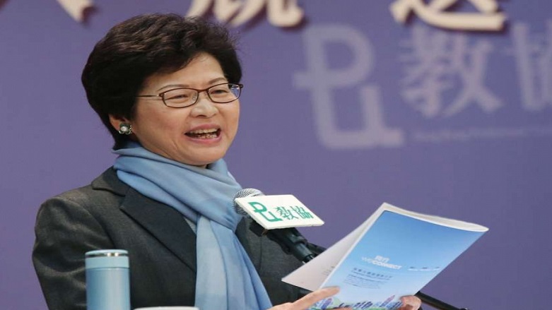 Hong Kong lideri halktan özür diledi